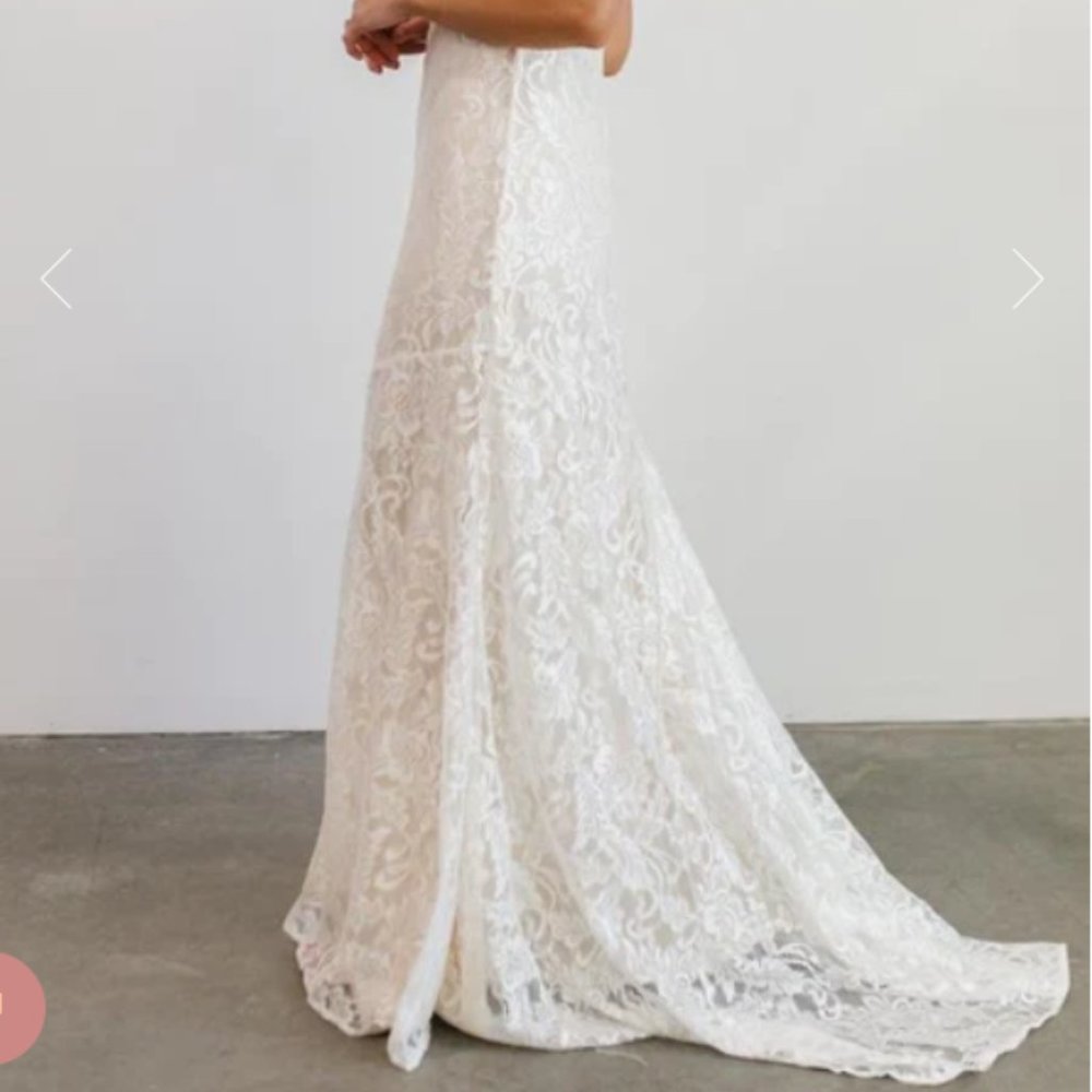 Diana Lace Gown - Small